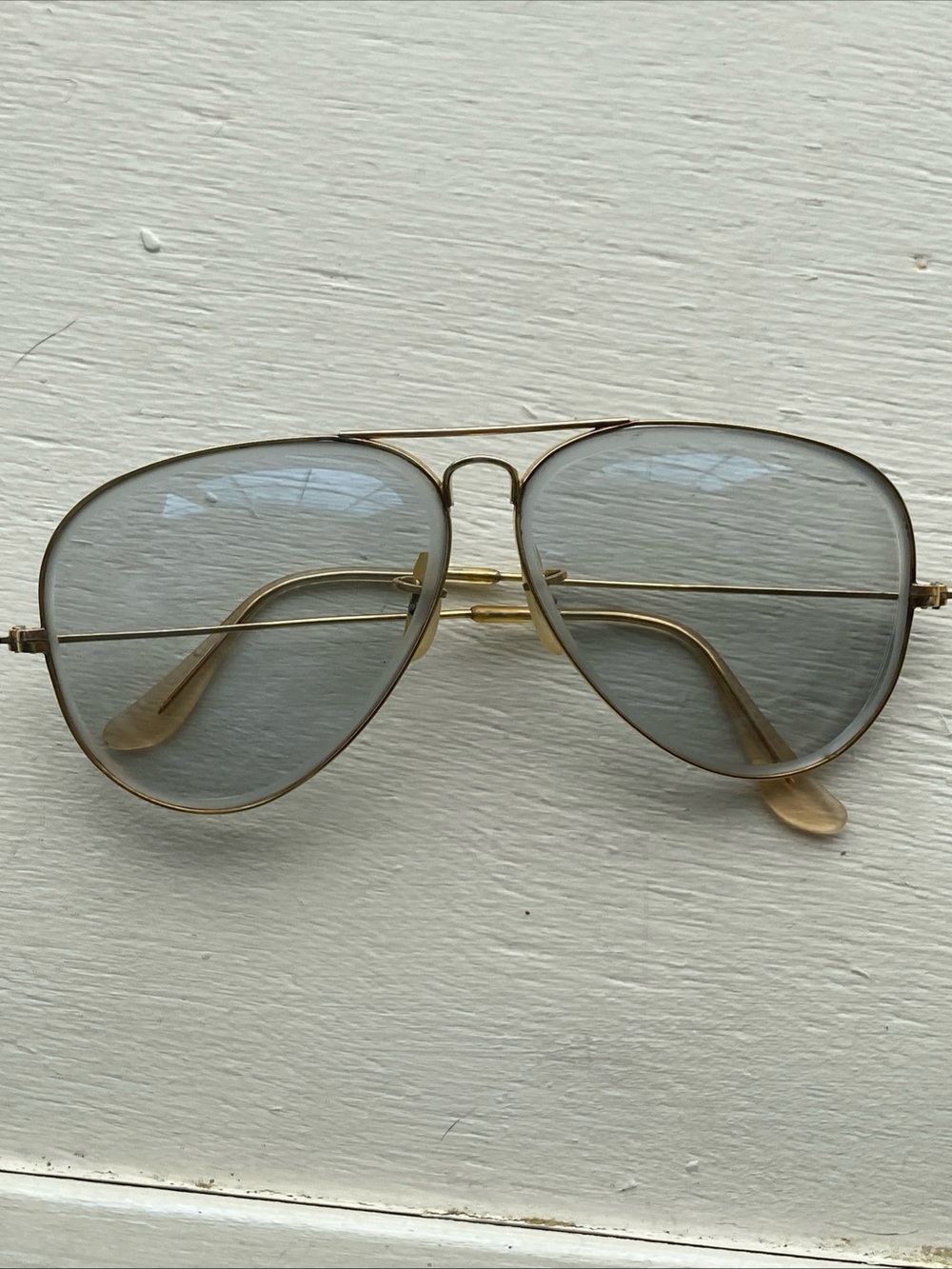 Ray-Ban Bausch & Lomb Vintage Men’s Gold-fill Aviator Sunglasses Gray Lenses